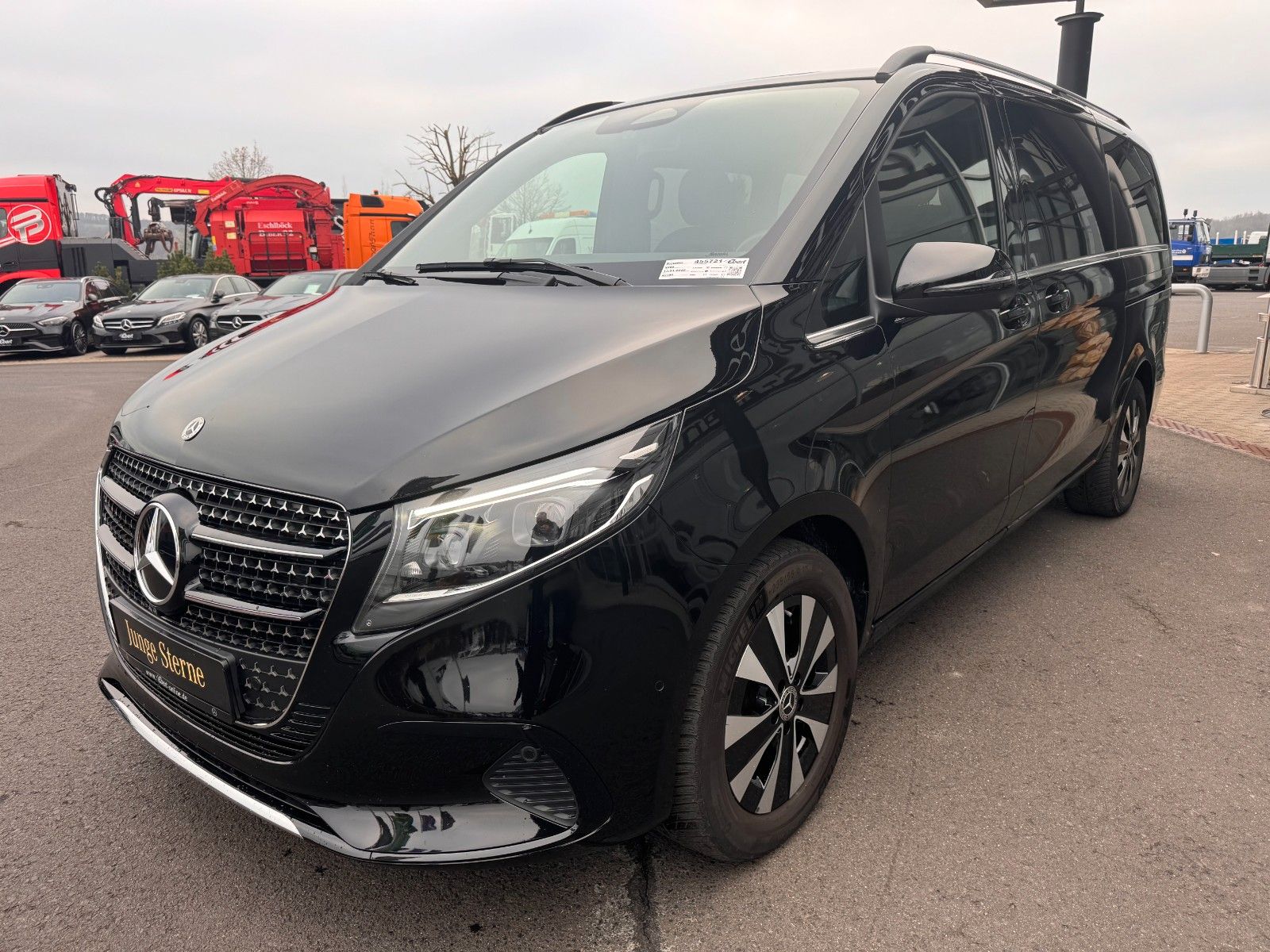 Fahrzeugabbildung Mercedes-Benz V 300 d AVA DISTRONIC AHK Standheiz Sound