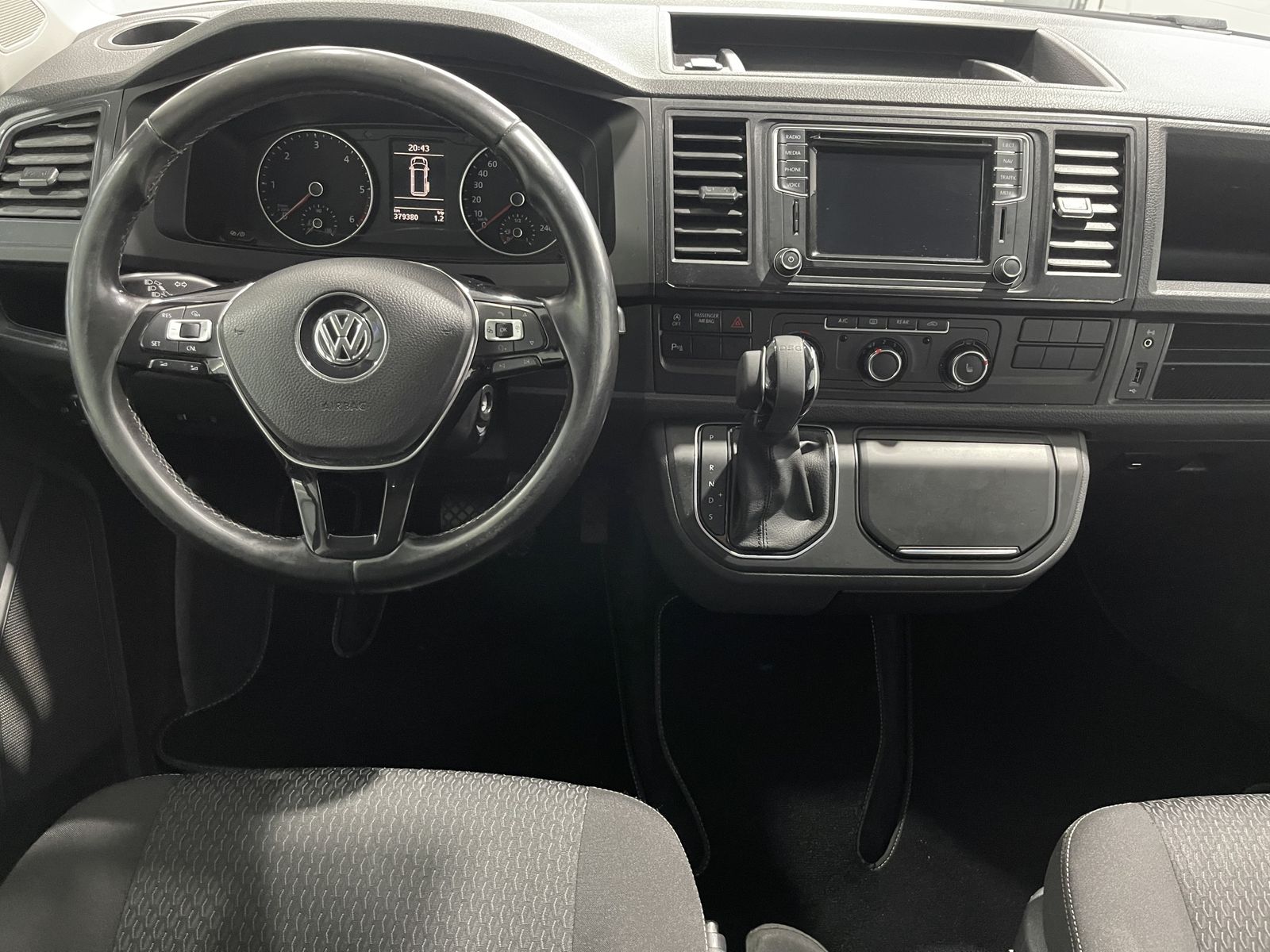 Fahrzeugabbildung Volkswagen T6 Multivan 6.1 2.0 TDI*Trendline*LED*Cam*AHK*