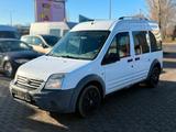Ford Tourneo Connect Kombi lang - gebrauchte Ford Tourneo aus dem Jahr 2010