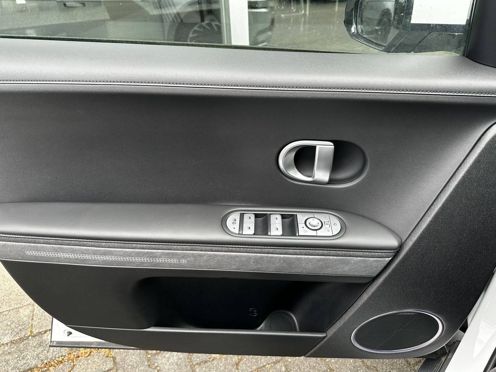 Fahrzeugabbildung Hyundai Ioniq 5 Uniq 4WD WERKSGA+NAVI+HEAD+BOSE+ACC+360°