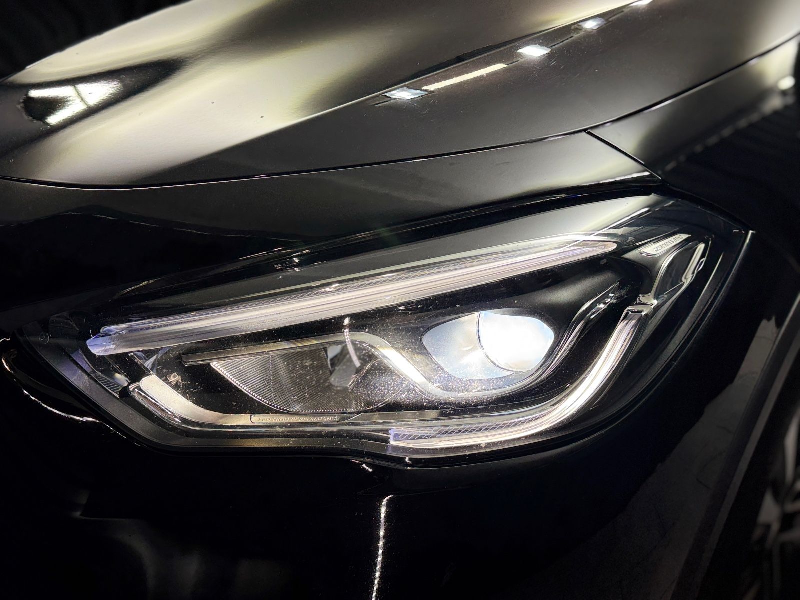 Fahrzeugabbildung Mercedes-Benz GLA 220d|AUTOMATIK|NAVI|LED-SCHEINWERFER|