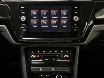 Bild 15 VW Touran 2.0 TDI Highline +NAVI+LED+ACC