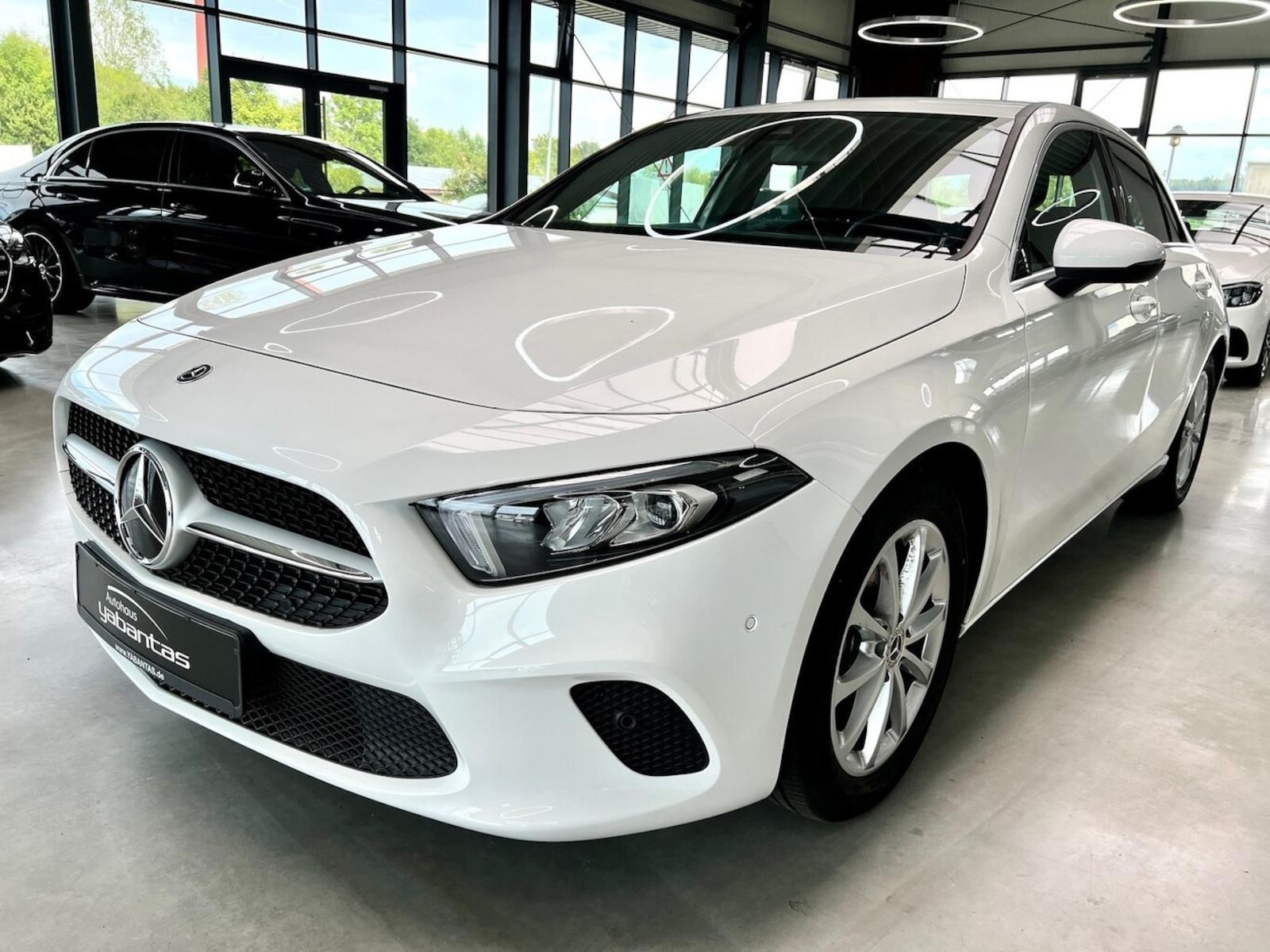 Mercedes-Benz A 180 Progressive AHK VERKEHRZEICHEN ERKENNUNG