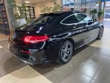 Mercedes-Benz C 300 4Matic AMG-Line Sport Pano. Leder LED Navi - Mercedes-Benz C 300: 4matic Sport