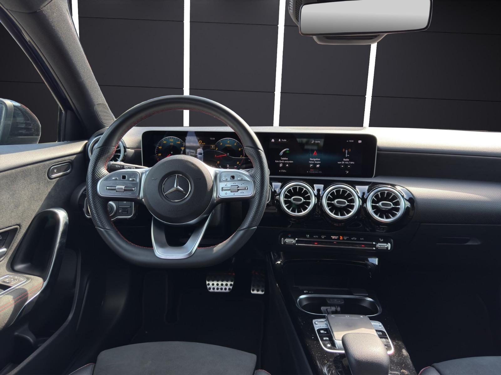 Mercedes-Benz A 200 AMG Line LED*Navi*Keyless*Cam
