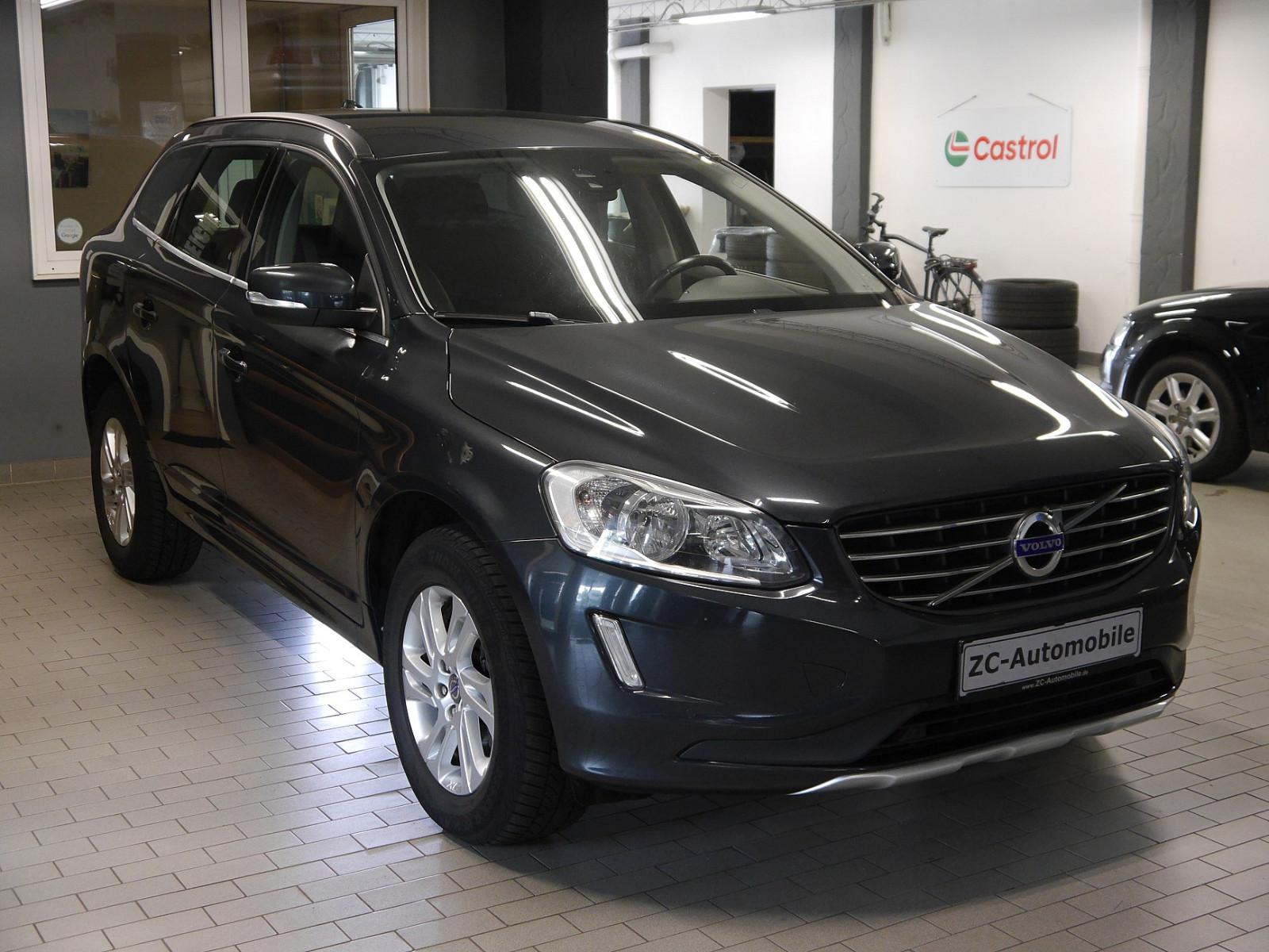 Volvo XC 60 Momentum 2WD - Navi - AHK - SHZ