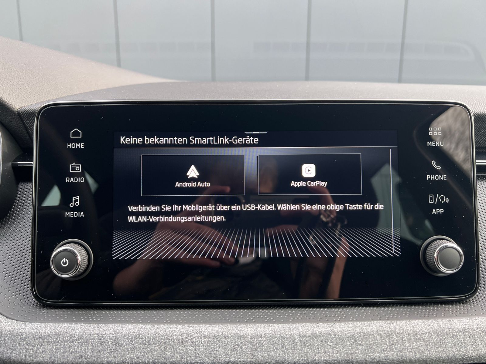 Fahrzeugabbildung SKODA Kamiq Selection 1.0 TSI DSG *Vorb. AHK, LED, ACC