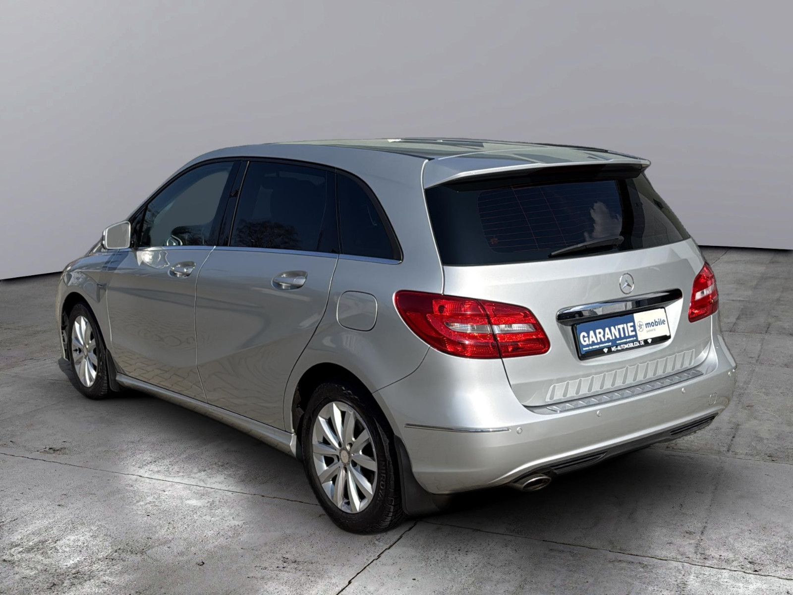 Fahrzeugabbildung Mercedes-Benz B 180 im Kundenauftr./ Top gepflegt