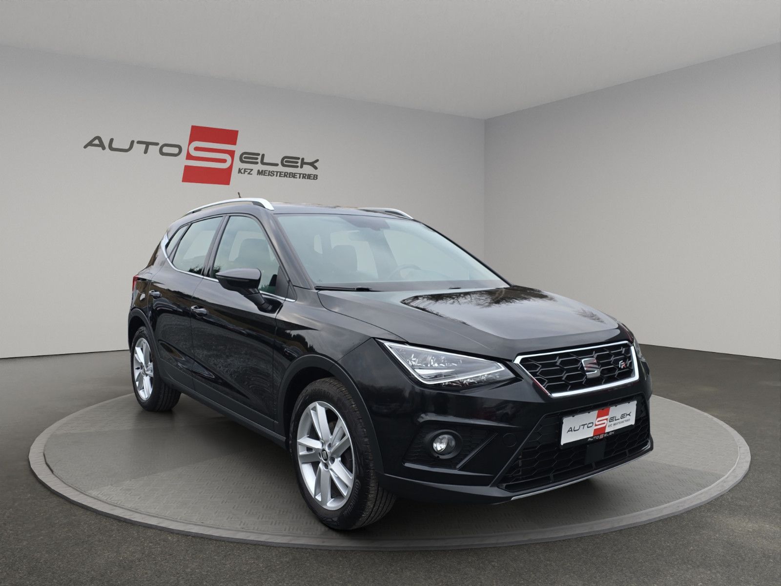 Fahrzeugabbildung SEAT Arona FR+DSG+Carplay+LED+AHK+PDC+AbstandTempomat