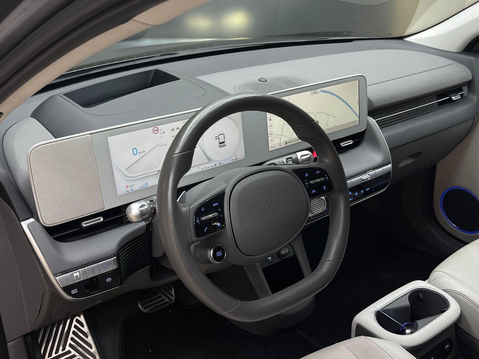 Fahrzeugabbildung Hyundai Ioniq 5 Uniq 4WD NAVI+RELAX+LED+HUD+BOSE+AHK+360