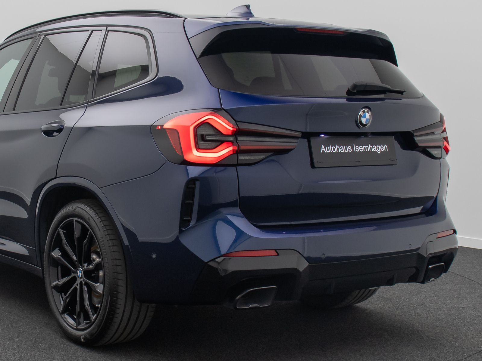 Fahrzeugabbildung BMW X3 M40i 360°Laser HUD DAB HiFi WLAN Komfort AHK