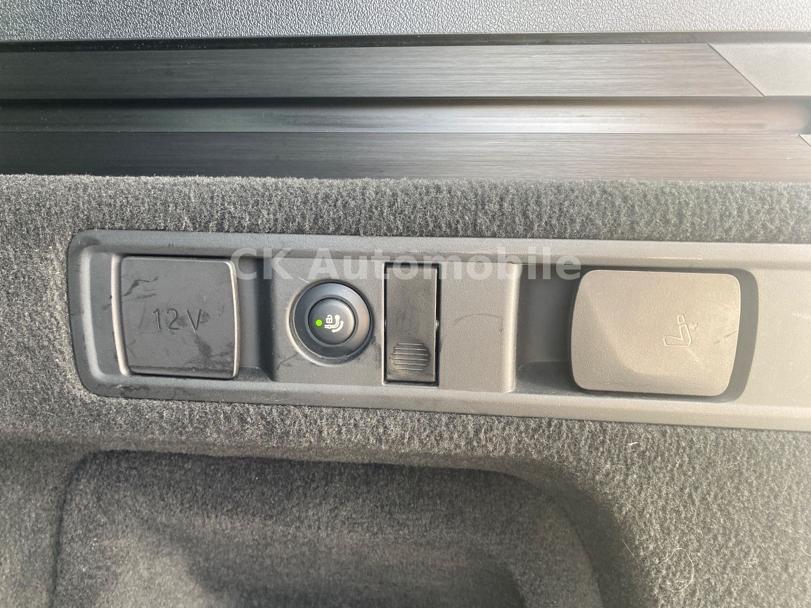 Fahrzeugabbildung BMW X5 xDrive 40d M-Sport/laser/Head-Up/Pano/ACC/AHK