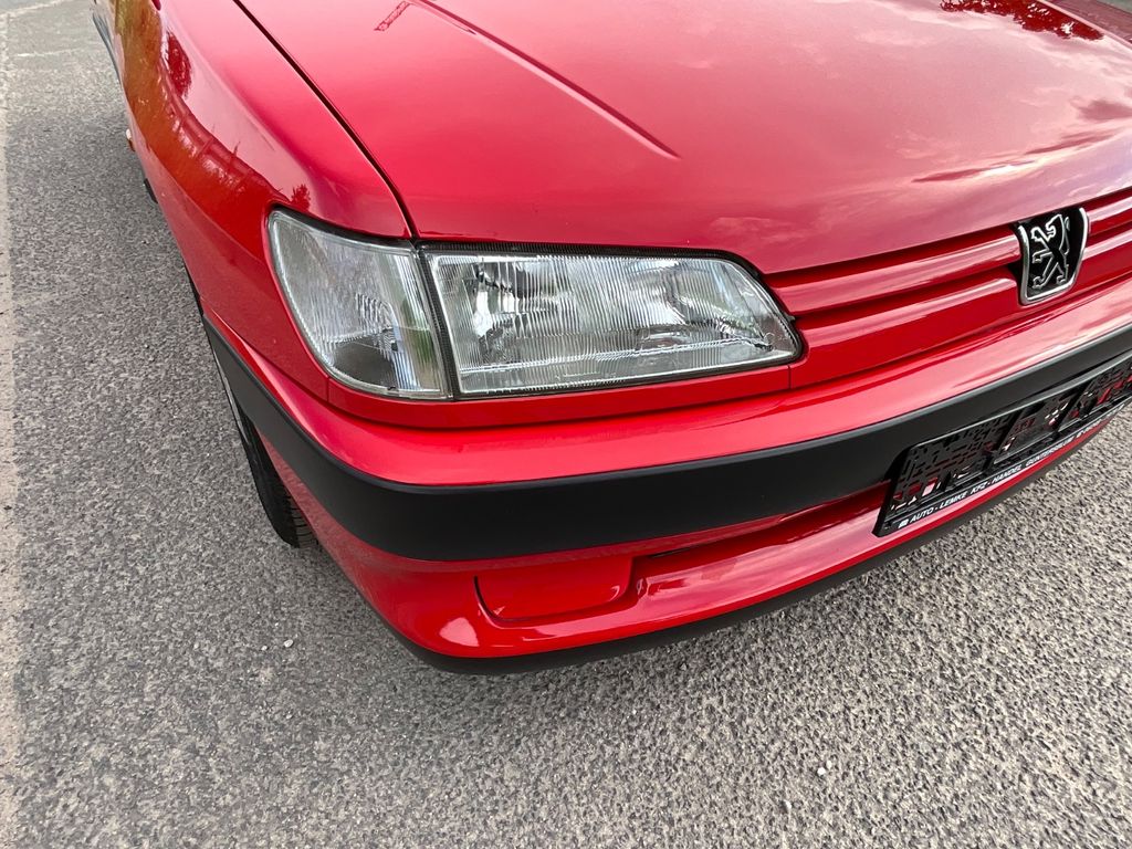 Peugeot 306
