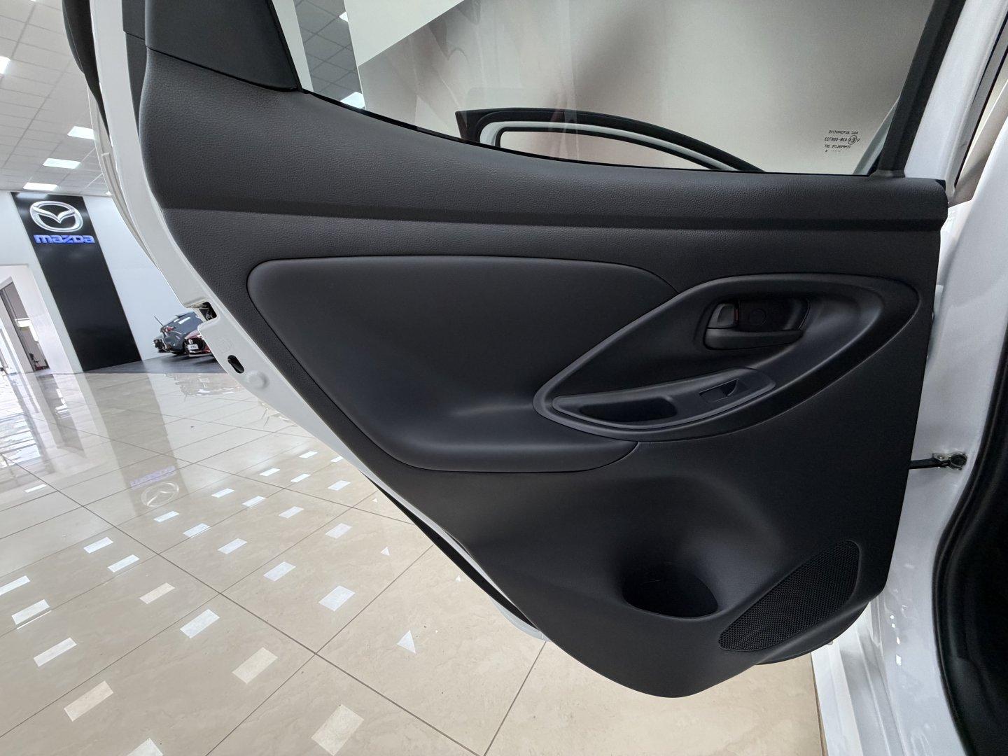 Mazda 2 Hybrid 1.5L VVT-i 116PS CVT Aut. HOMURA SoMo