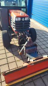 Kubota B2410 Winterdienstpaket & Mähwerk - Mähwerk