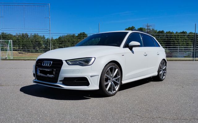 AUDI A3 1.8 TFSI S tronic quatt. S line Sportb. S...