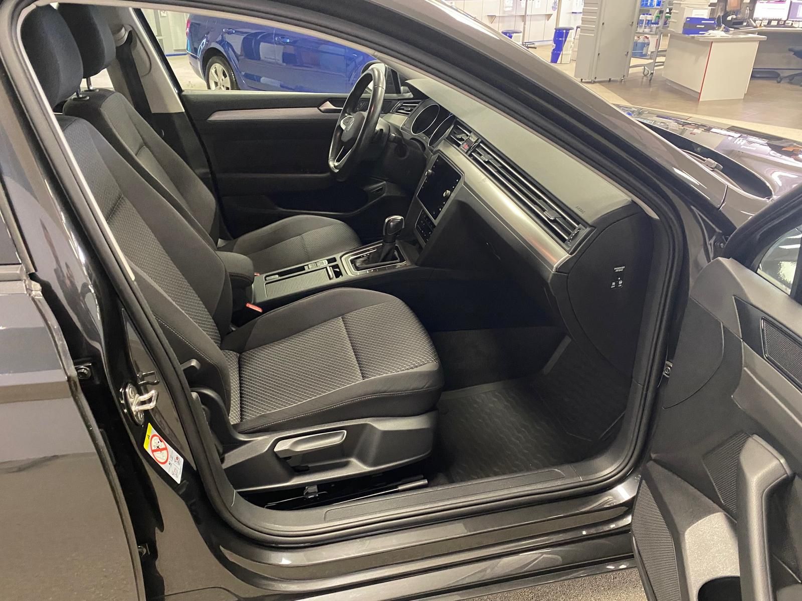 Fahrzeugabbildung Volkswagen Passat Variant 1.5 TSI DSG+APP+NAVI+SHZ+ALLWETT+