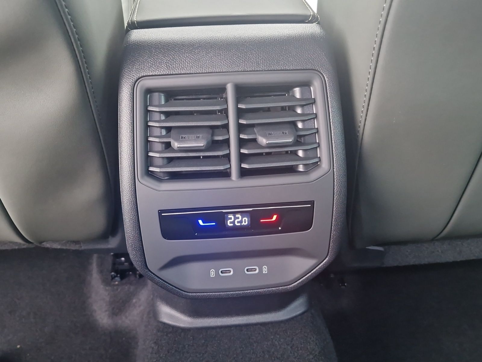 Fahrzeugabbildung CUPRA Leon Sportstourer 2.0 TSI 4Drive VZ AHZ Matrix P