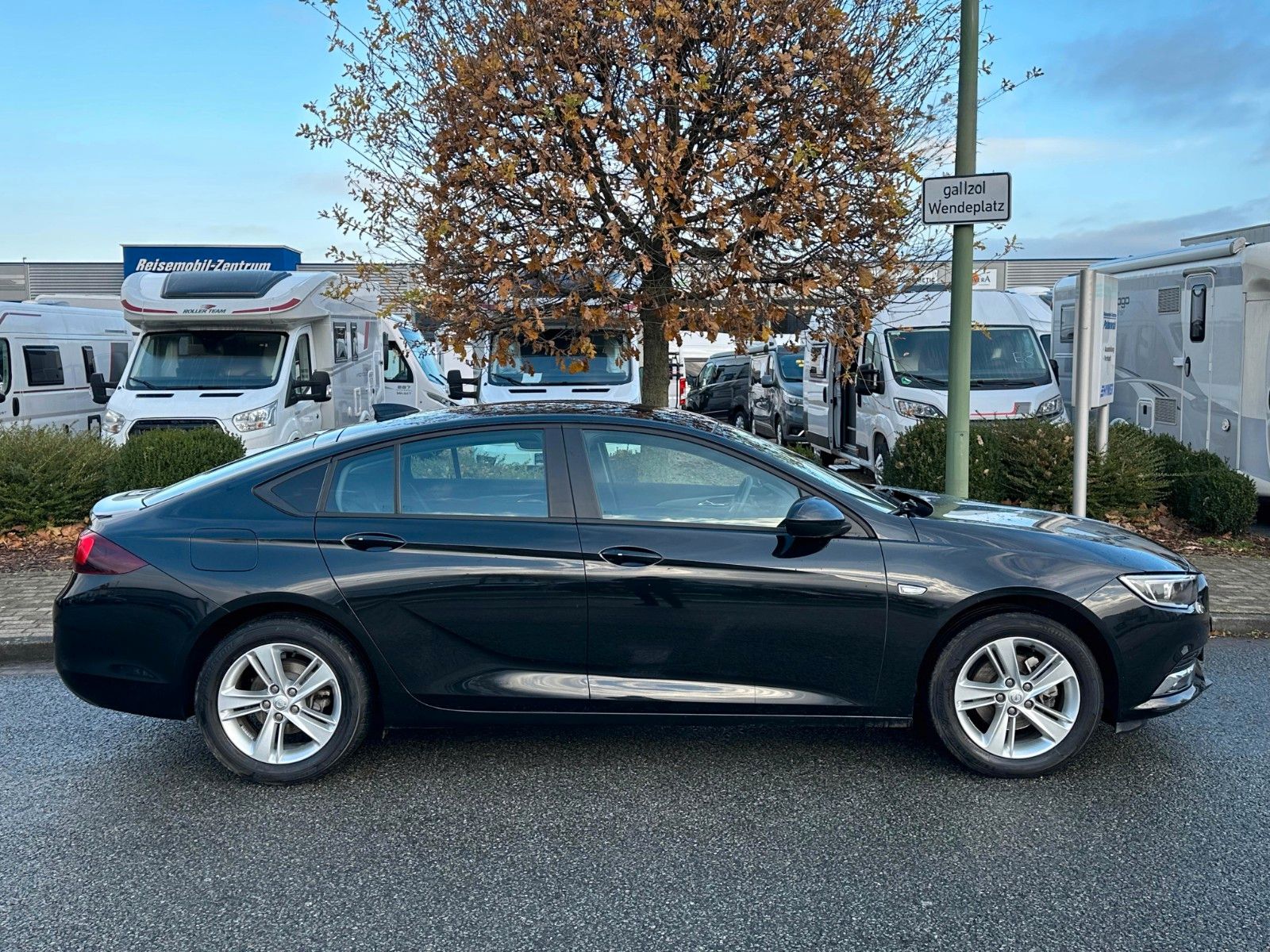 Fahrzeugabbildung Opel Insignia B Grand Sport Edition - Kamera, AHK -