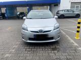 Toyota Prius 1.8-l-VVT-i - - silberne Toyota Prius