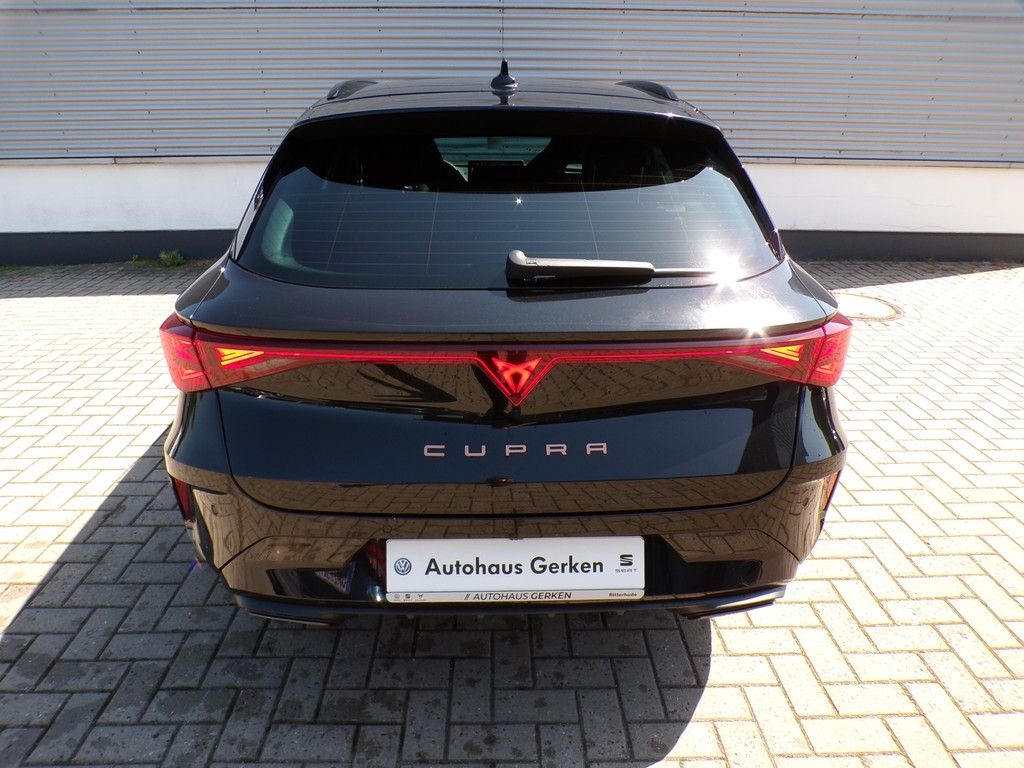 Fahrzeugabbildung CUPRA Leon Sportstourer 1.5 eTSI DSG
