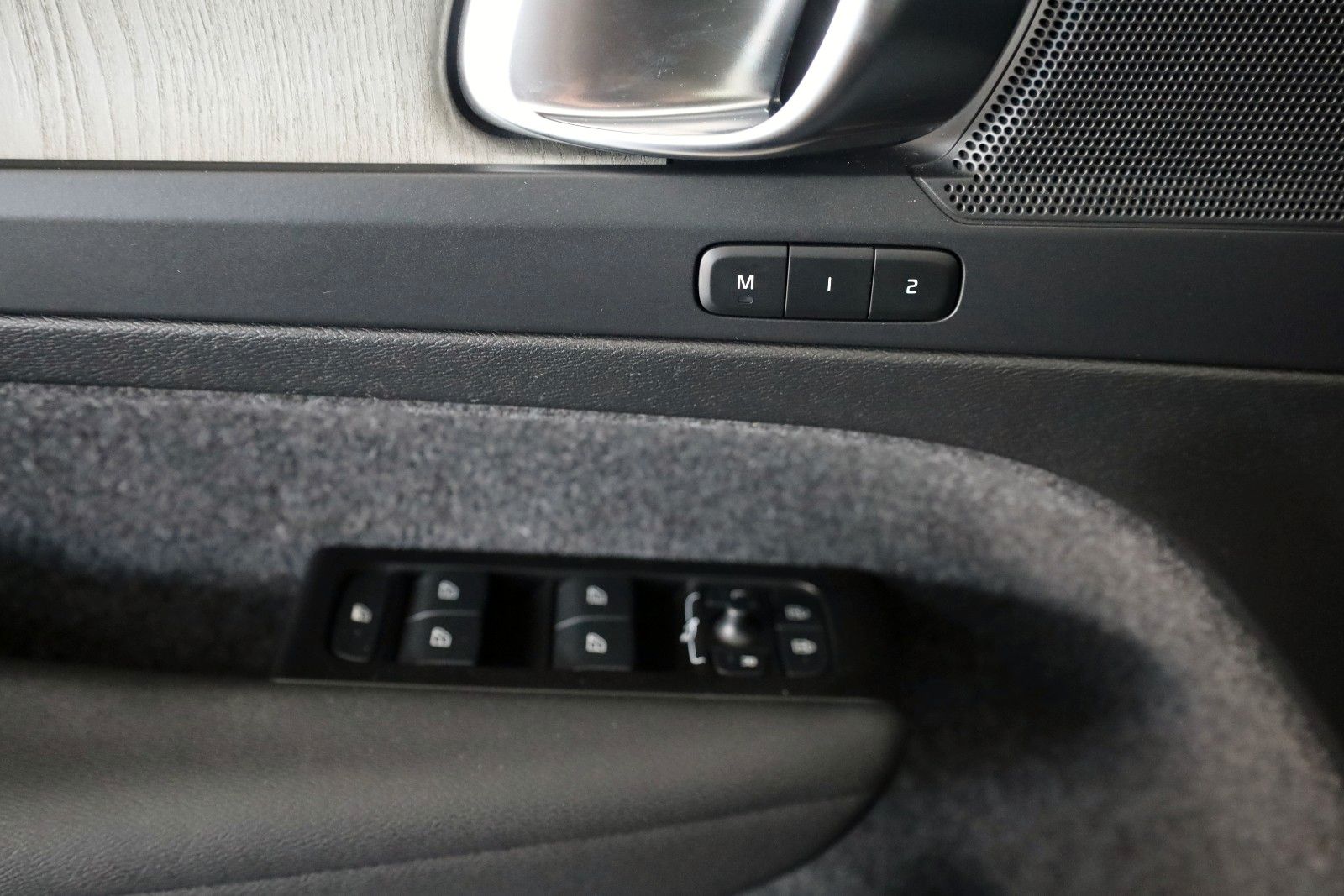 Fahrzeugabbildung Volvo XC40 T4 Inscription,Leder,Navi,LED,Kamera,AHK
