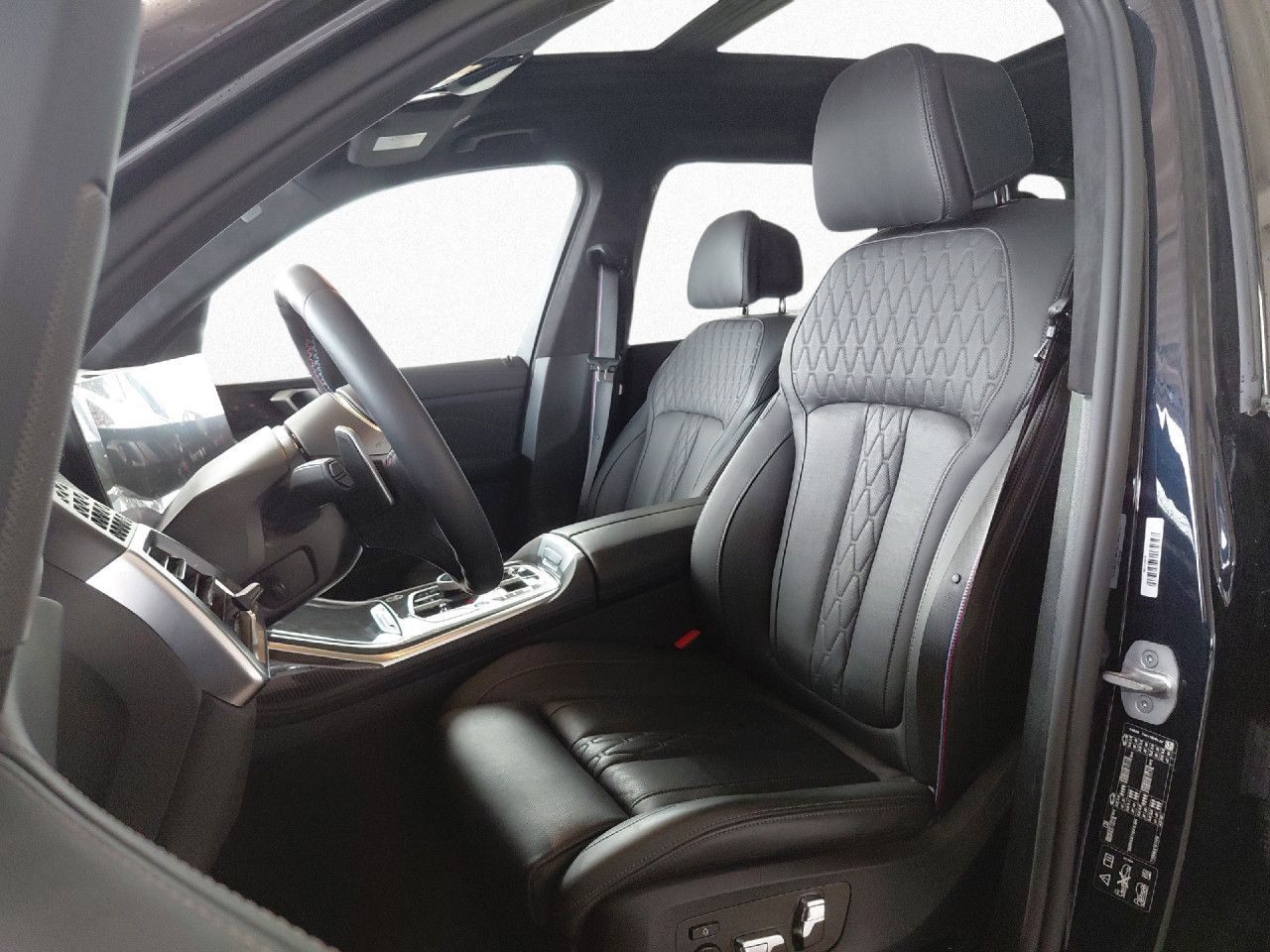 BMW X7 M60 - Bild 16