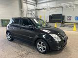 Suzuki Swift 1.3 Limited - Suzuki Swift: Schwarz