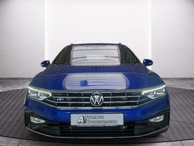Fahrzeugabbildung Volkswagen Passat Variant 2.0 TSI DSG R-Line ACC IQ.LIGHT N