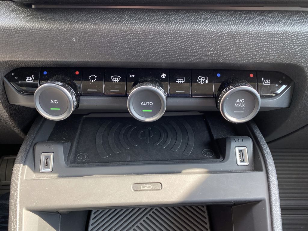 Fahrzeugabbildung Citroën C4 PT 130 S&S *Automatik* MAX *beh. Lenkr*AZV*