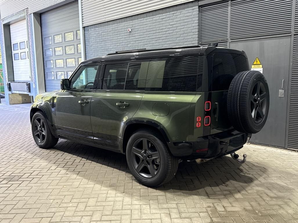 Land Rover Defender 2.0 P300e 110 X-Dynamic SE | luftfederu imagem 3