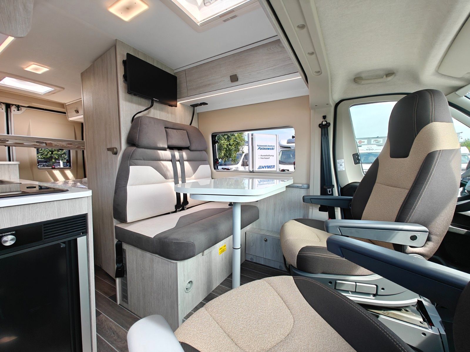 Fahrzeugabbildung Roller Team Livingstone 5 - Doppel-Etagenbett, SAT, TV -