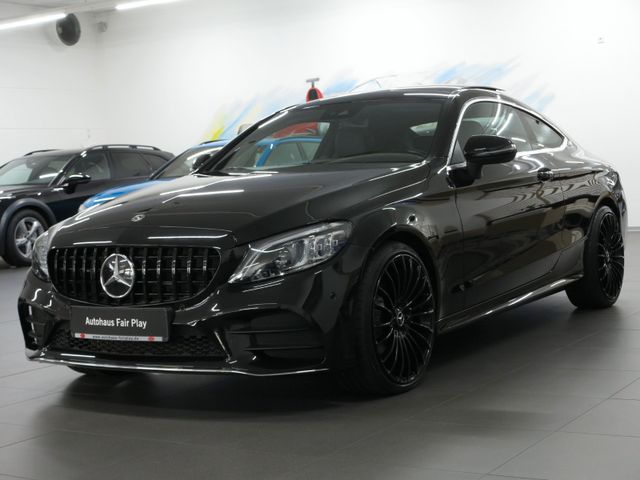 Mercedes-Benz C 220 d Coupe 4x4 AMG/Multibeam/Comand/PANO/20"