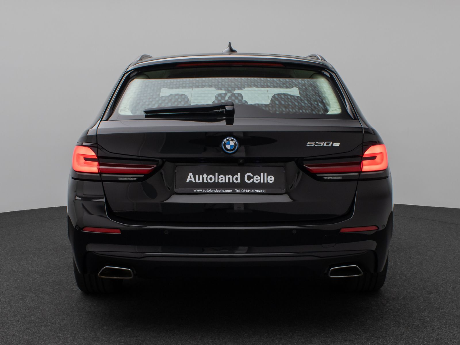 Fahrzeugabbildung BMW 530e Kamera DAB CockPitPro Stop&Go Alarm LED