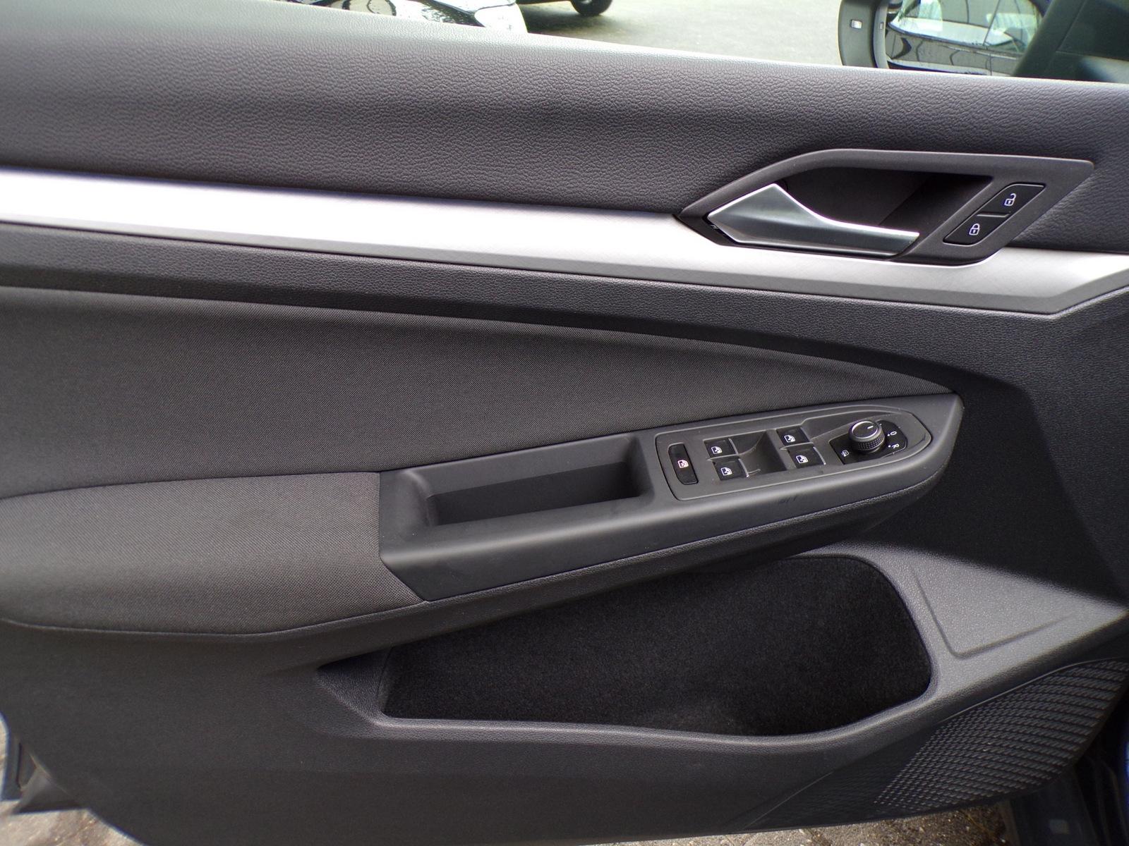Volkswagen Golf VIII VARIANT 1.5 TSI DSG LIFE NAVI+KAMERA, миниатюра 11