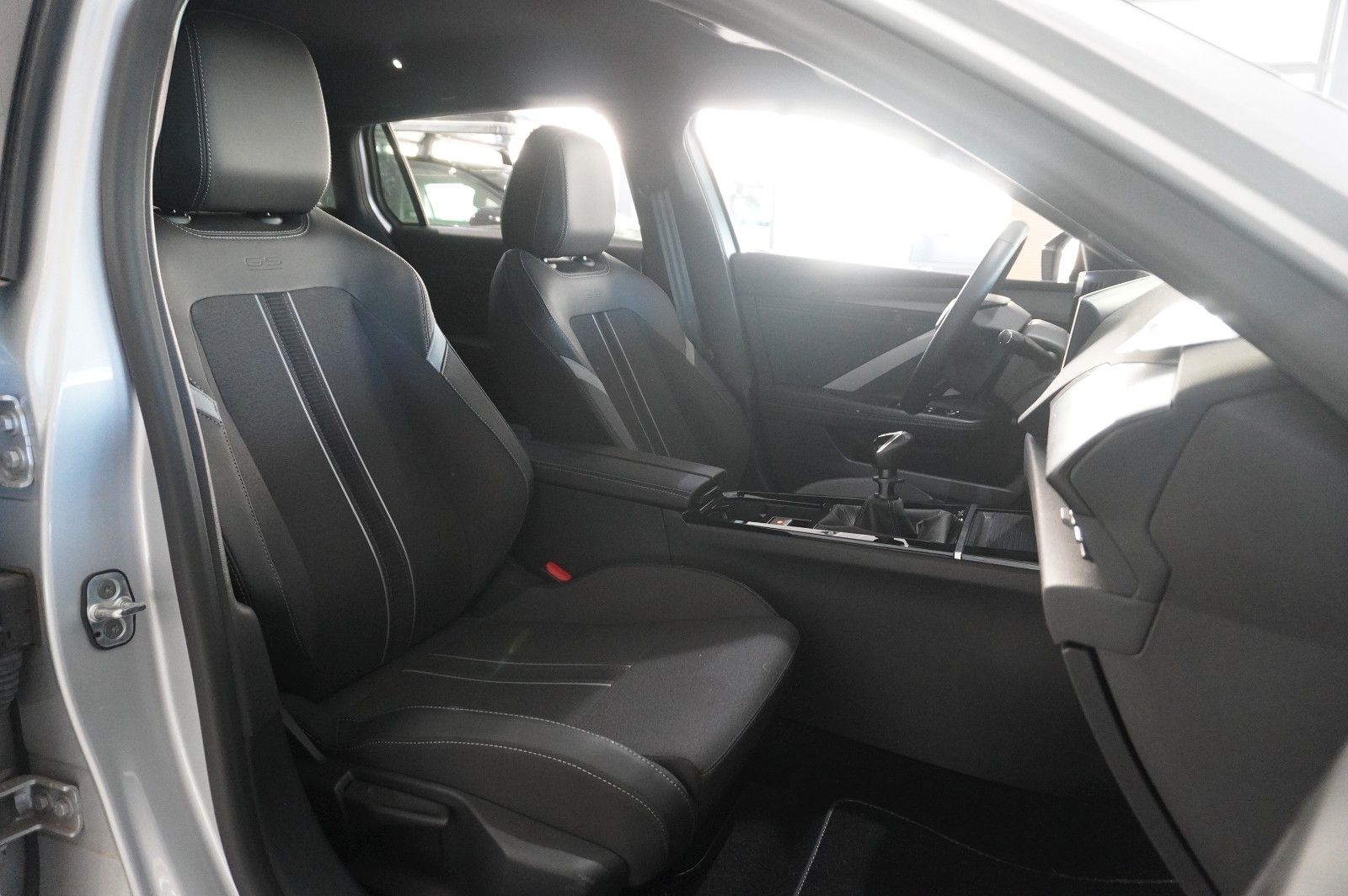 Fahrzeugabbildung Opel Astra L ST 1.2T GS SPORT NAVI/LED/360° /SPORT/SH