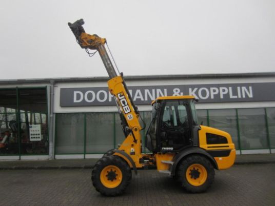 JCB TM220