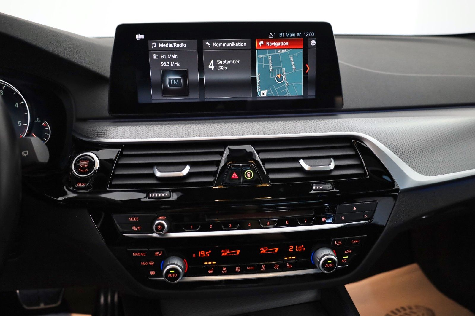 Fahrzeugabbildung BMW 530d xDrive Touring M Sport PanDach,HUD,el.AHK