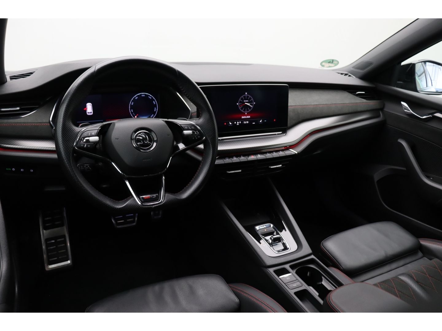 Fahrzeugabbildung SKODA Octavia Combi RS 4x4 AHK Memory ACC Canton Sound