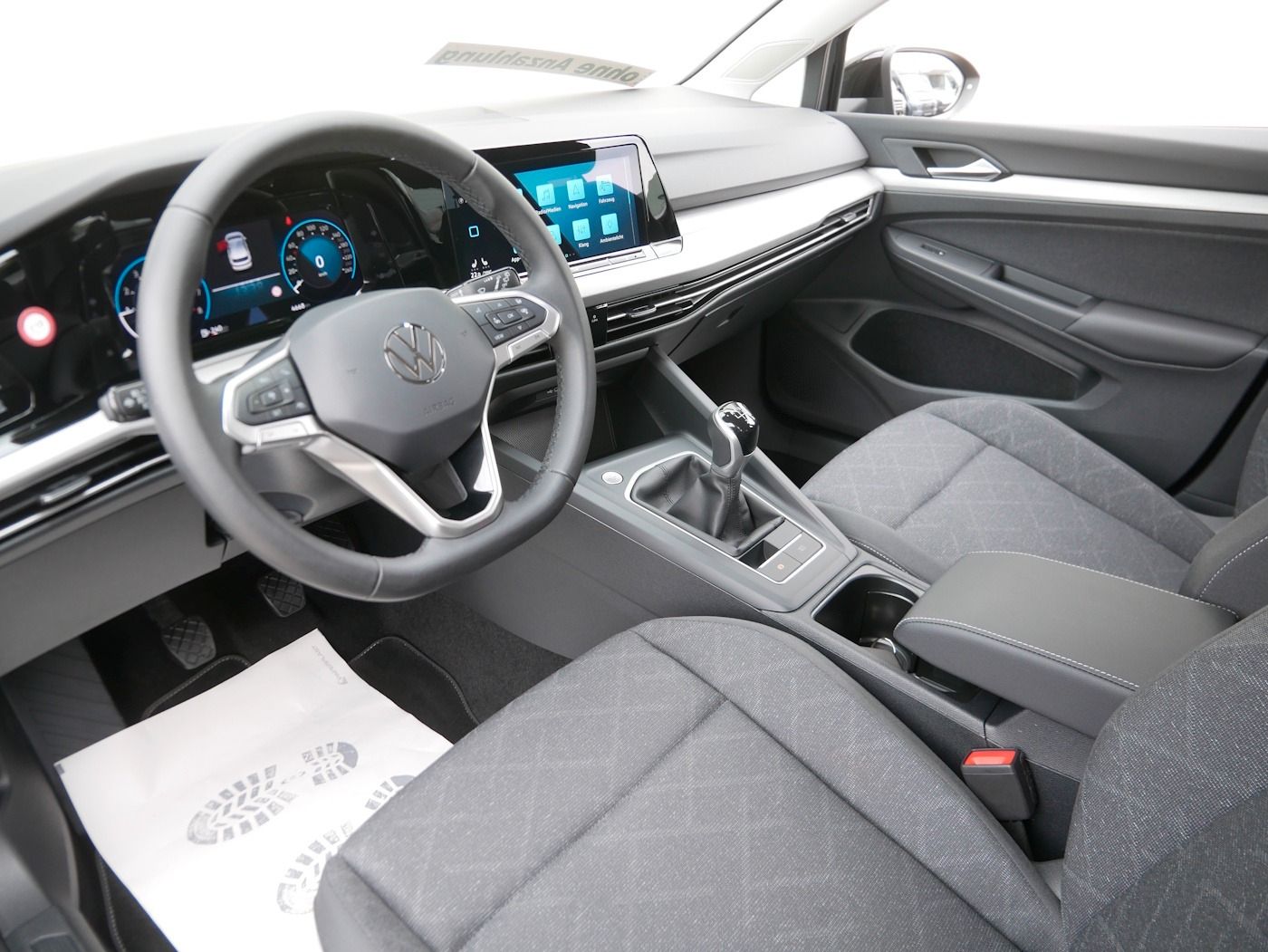 Fahrzeugabbildung Volkswagen Golf -VIII 1.5 Life NEU45T Standhz Kamera Matrix