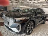 Audi Q4 e-tron SB 50 quatt S LINE+PANO+MATRIX+KAM+20" - Audi Q4 Gebrauchtwagen