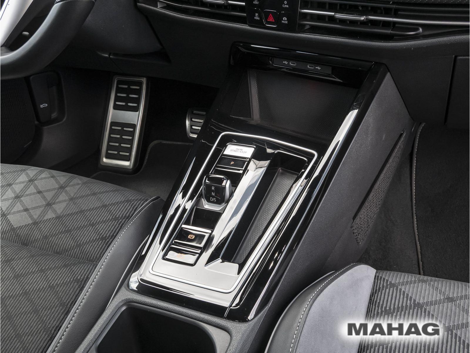 Volkswagen Golf VIII R-Line 1.5 eTSI ACC LED Navi ParkPilot, миниатюра 16