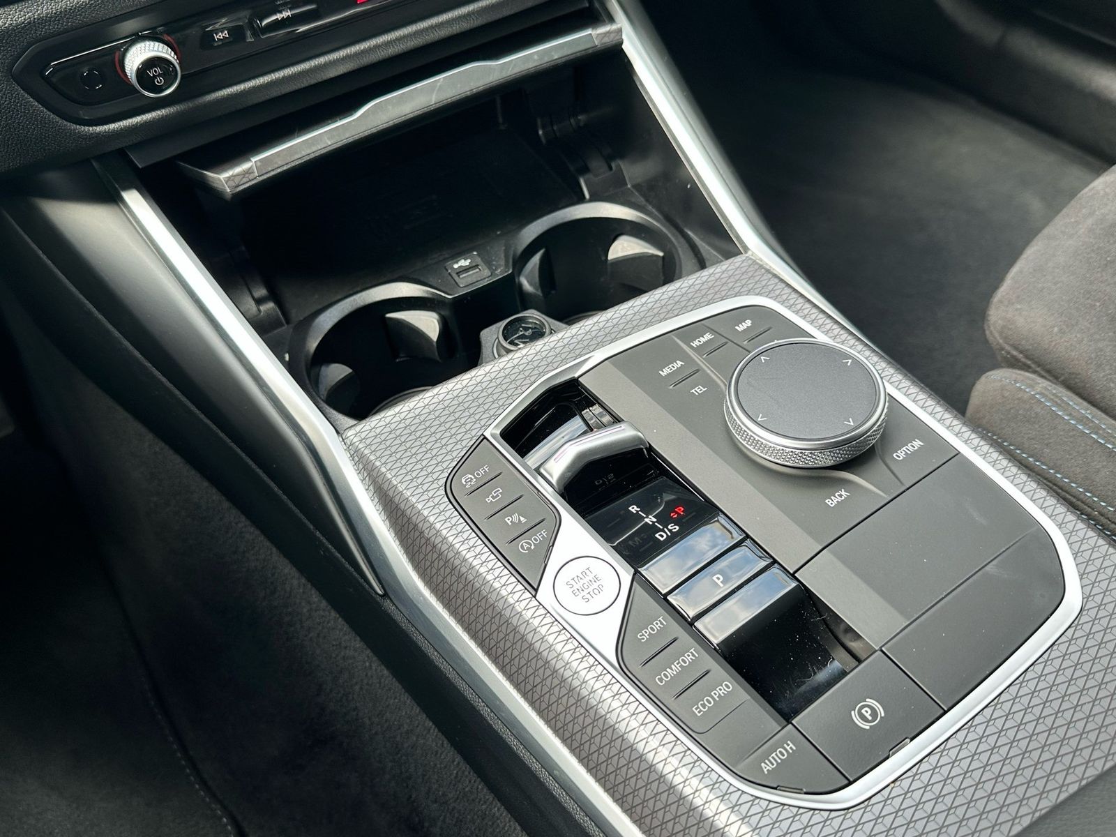 BMW 318 - Bild 11