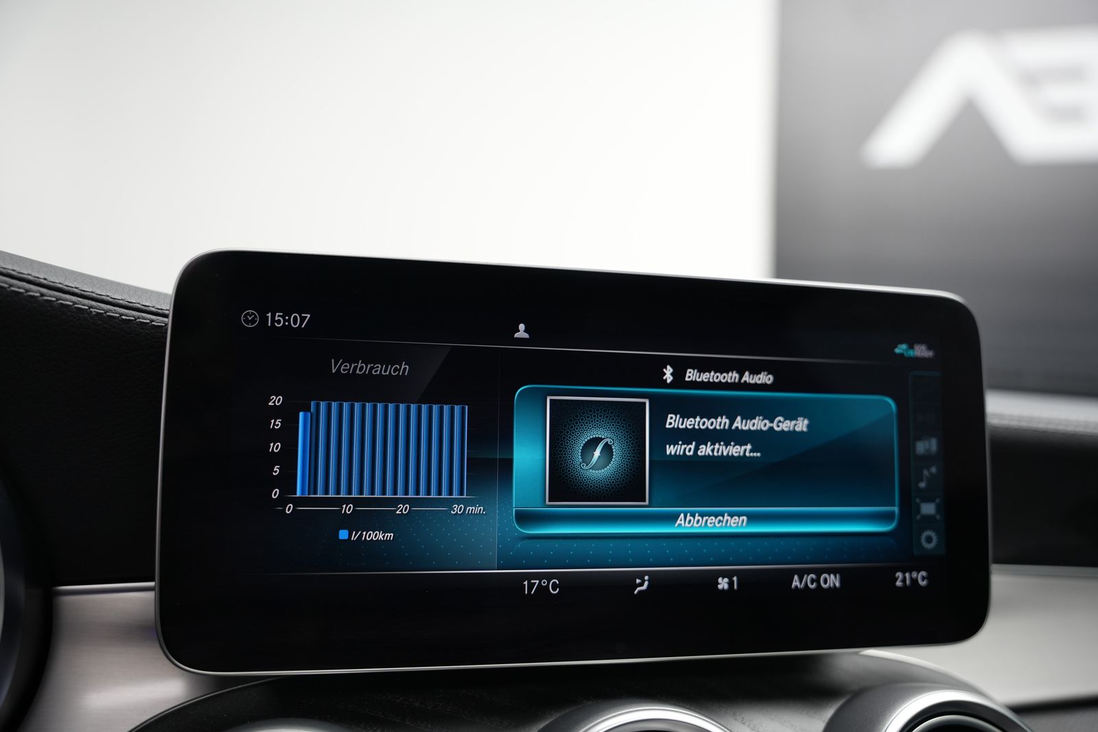 Fahrzeugabbildung Mercedes-Benz C 220d *AMG*Panorama*Ambiente*MBUX*SHZ*