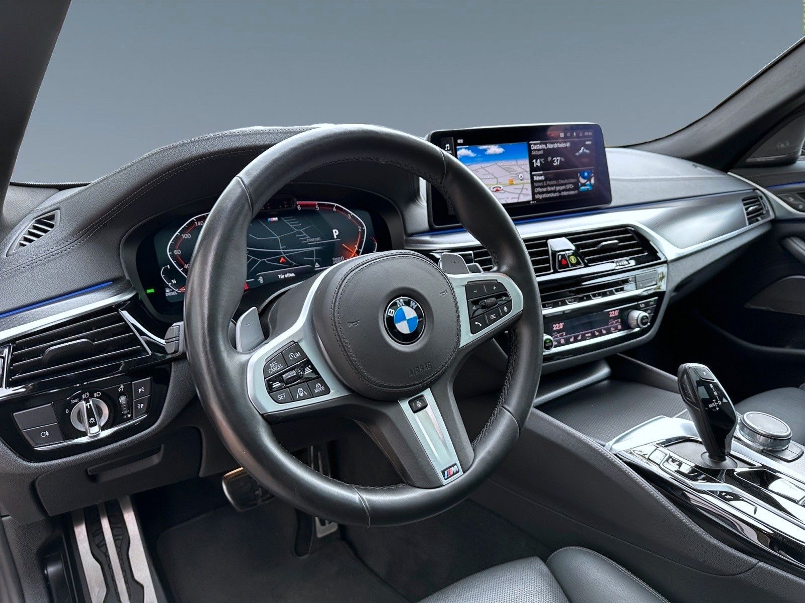 Fahrzeugabbildung BMW 530d M Sport*Pano*HuD*StzKlima*HK*DrvAsst+*Laser