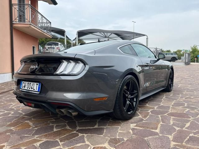 Ford FORD Mustang Fastback 5.0 V8 aut. GT imagem 3