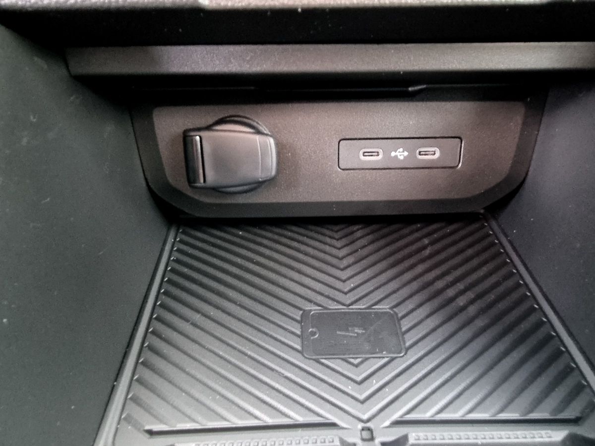 Fahrzeugabbildung Dacia Duster Extreme hybrid-G 150 4x4