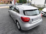 Mercedes-Benz A 180 Style Automatik Navi PDC SHZ - Mercedes-Benz A 180 Gebrauchtwagen in Mönchengladbach
