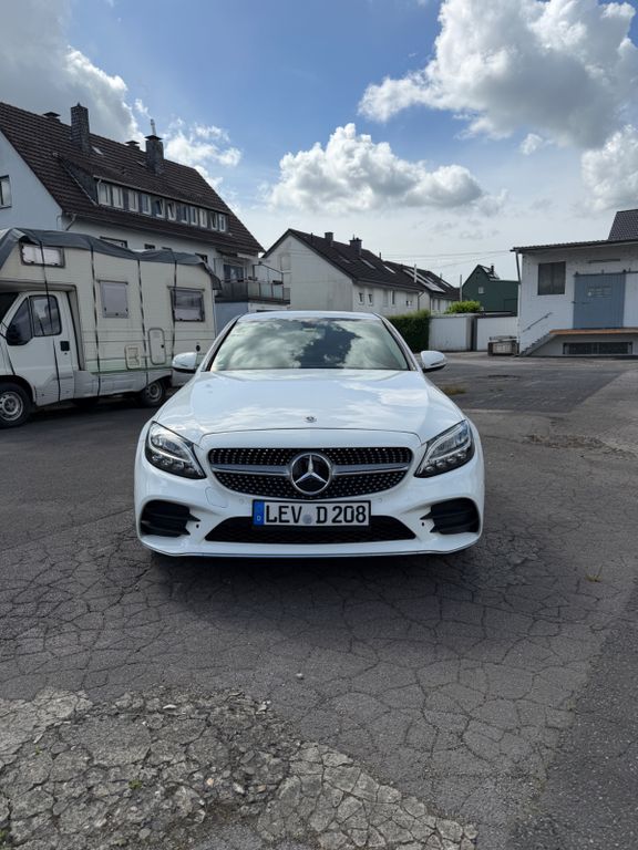 Image of Mercedes-Benz C 180