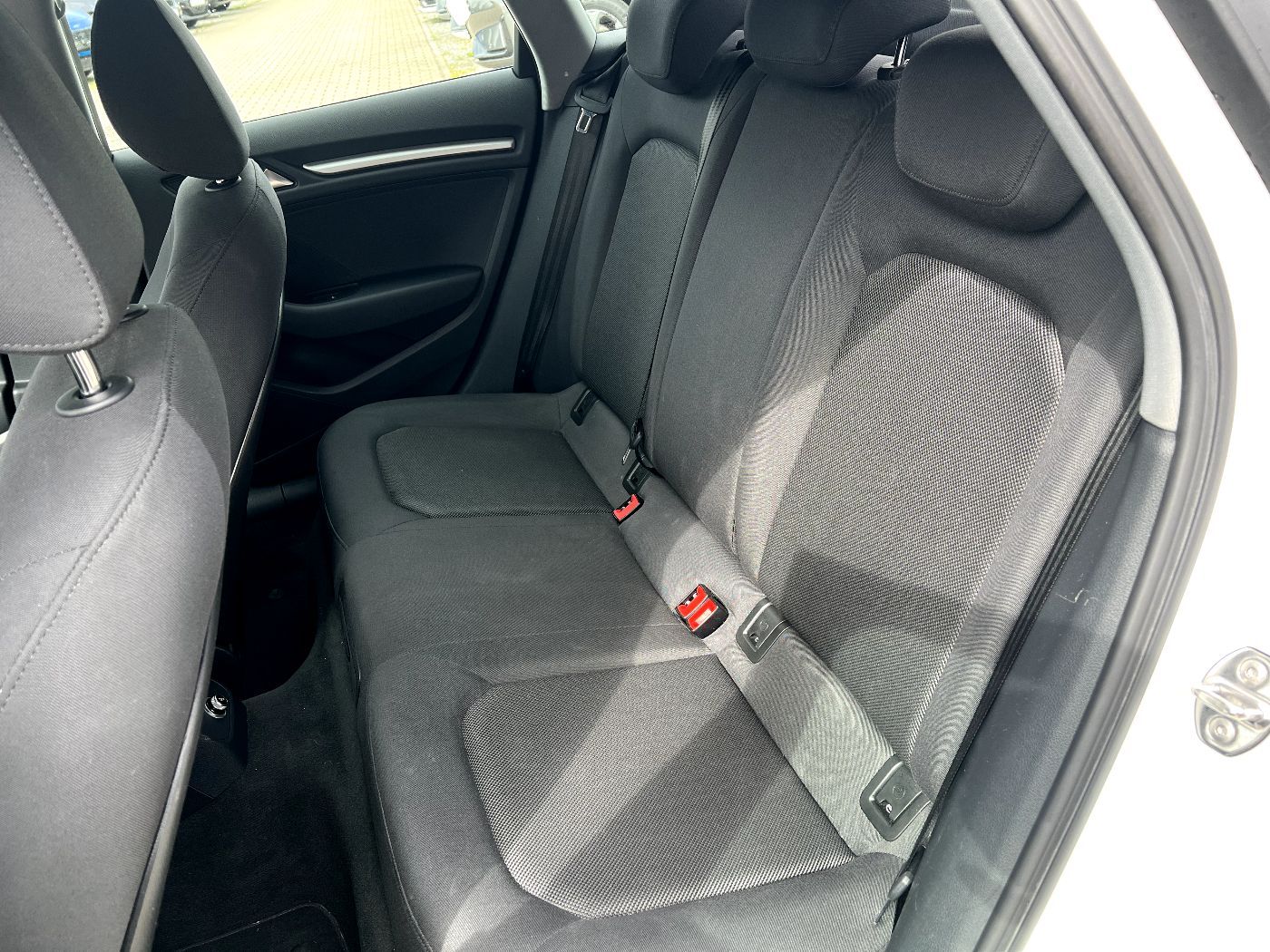 Audi A3 Sportback 30 TDI *Bi-Xenon Navi Sitzh. PDC* foto 13